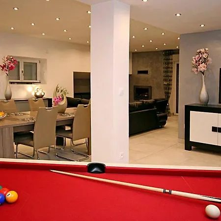 Ferme Vosgienne Renovee Avec Spa, Sauna, Jacuzzi, Billard Et Etang Prive En Pleine Nature - Fr-1-589-327 別荘